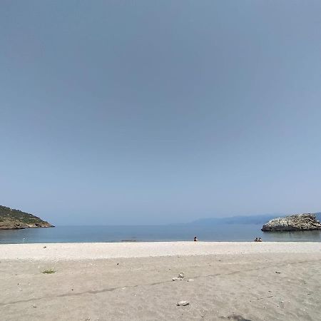 Rising Sun Guesthouse Mesochoria エクステリア 写真